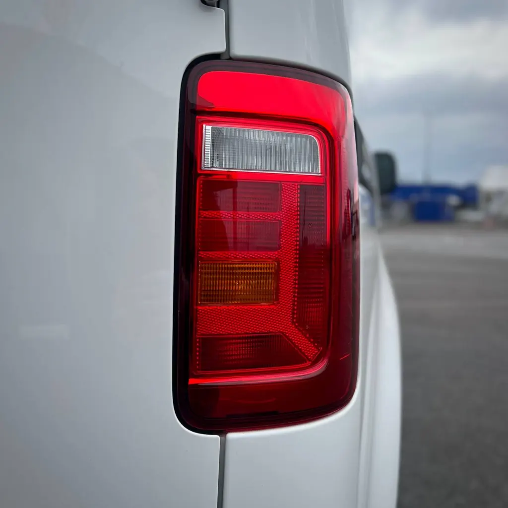Volkswagen Caddy — фото 10