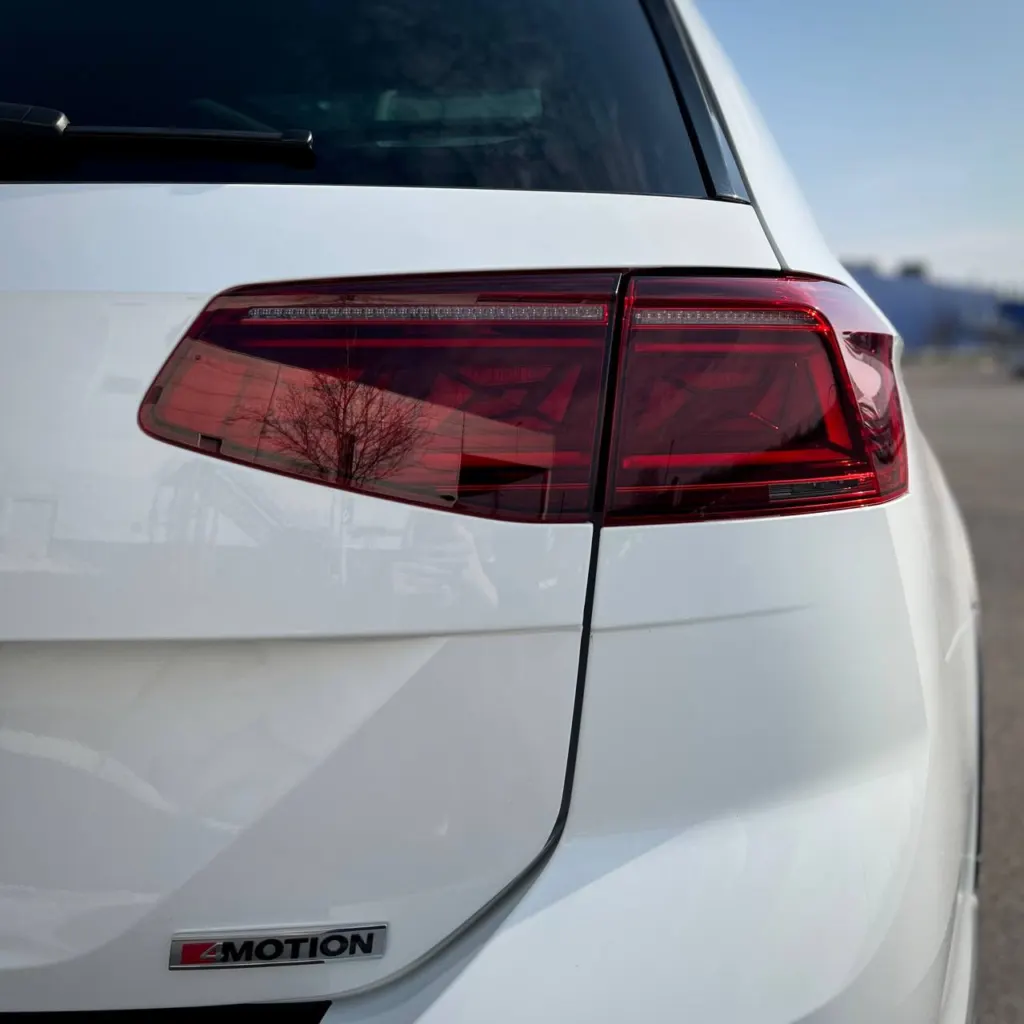 Volkswagen Passat Alltrack — фото 12
