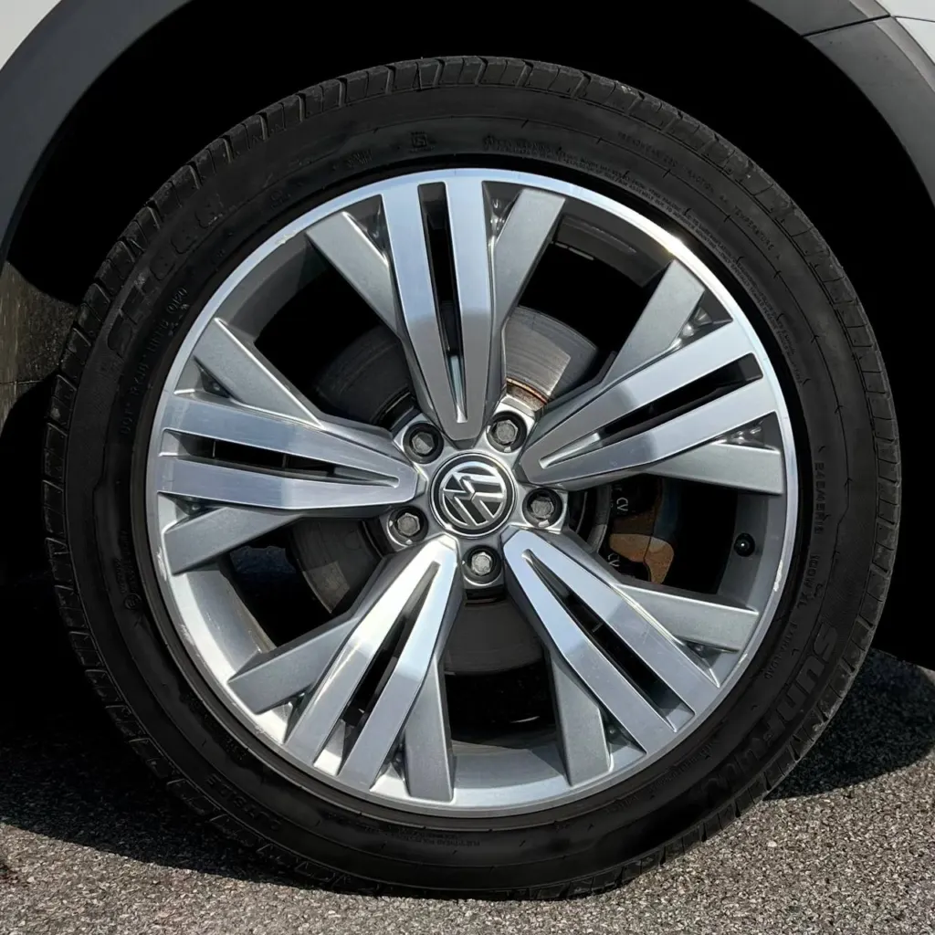 Volkswagen Passat Alltrack — фото 9
