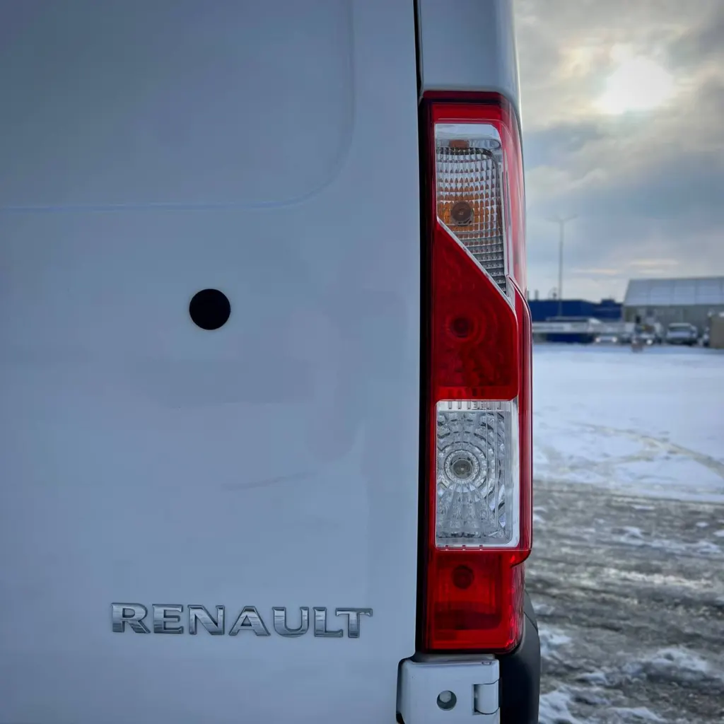 Renault Master L2H2 — фото 10