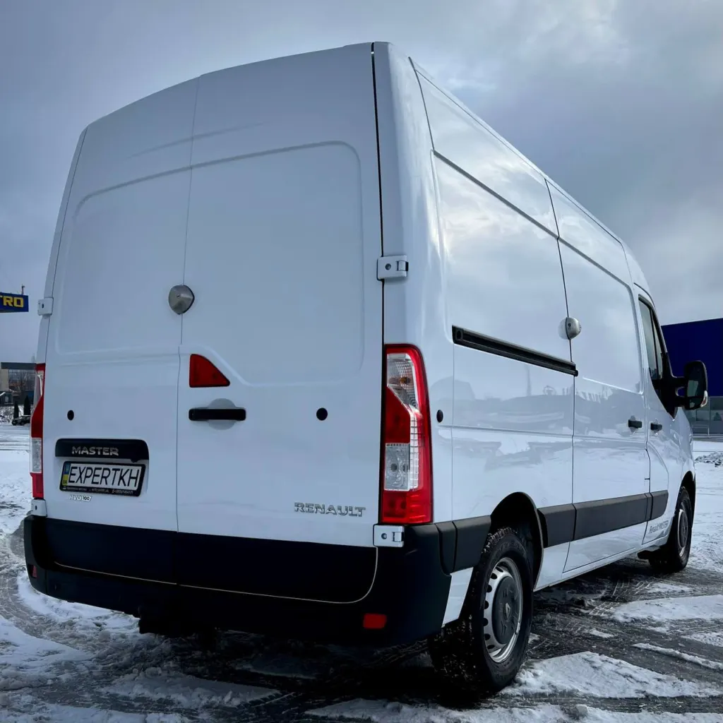 Renault Master L2H2 — фото 4