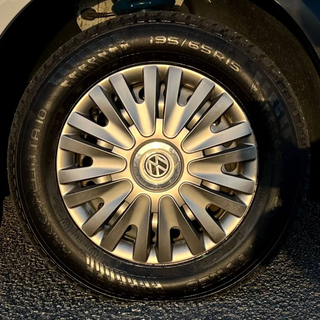 Volkswagen Caddy — фото 12