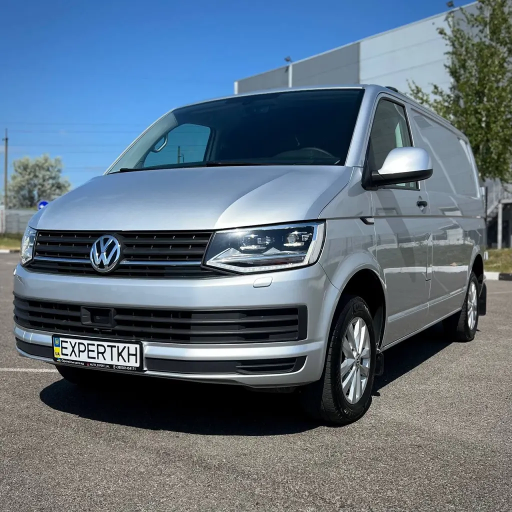Volkswagen Transporter — фото 1