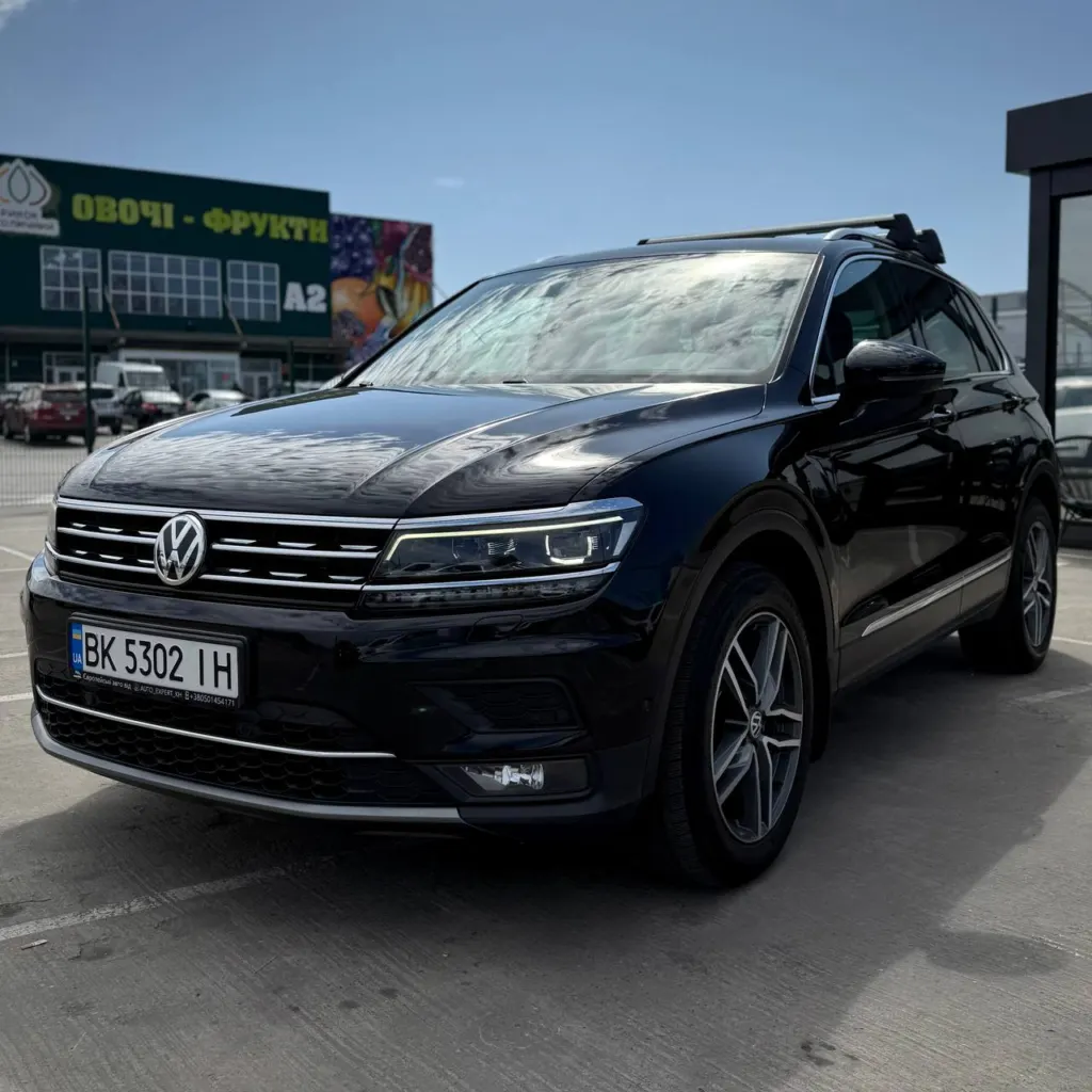 Volkswagen Tiguan — фото 1