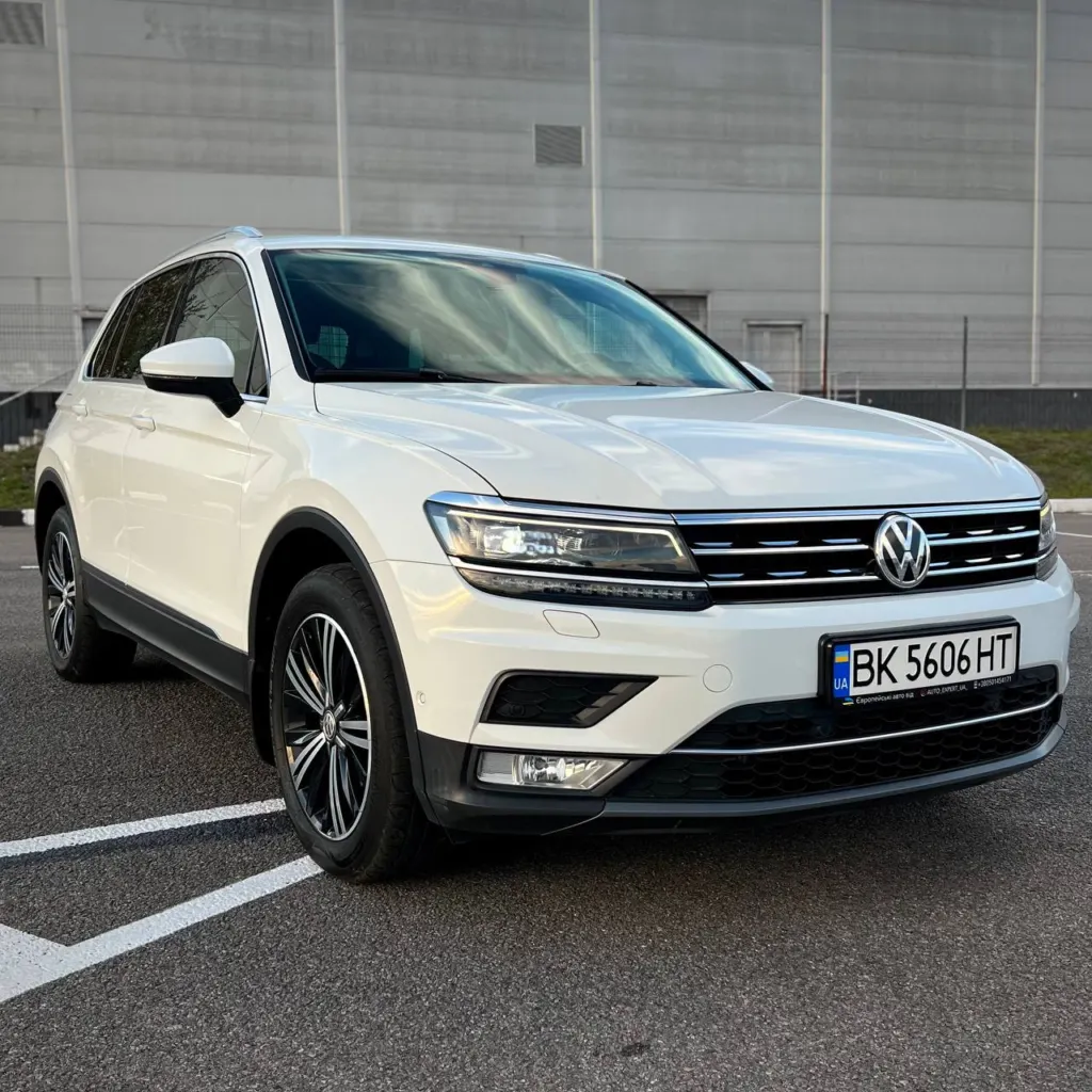 Volkswagen Tiguan — фото 4