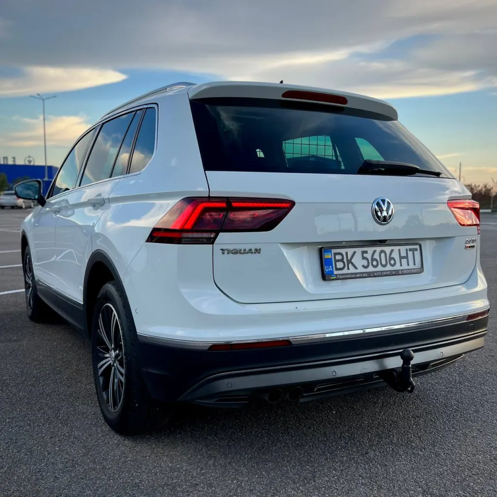 Volkswagen Tiguan — фото 2