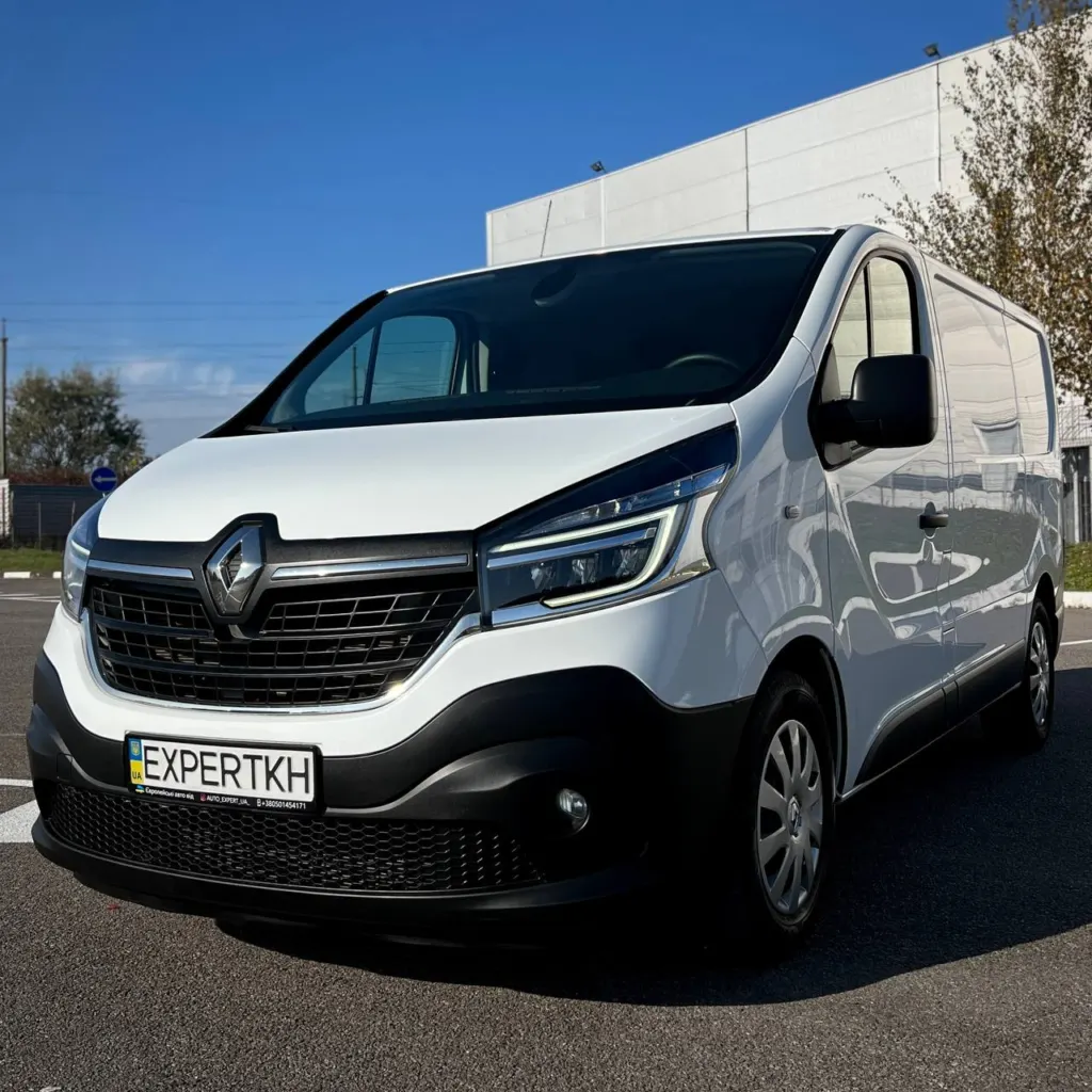 Renault Trafic — фото 1