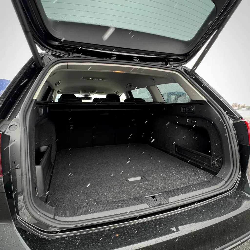 Volkswagen Passat Alltrack — фото 12