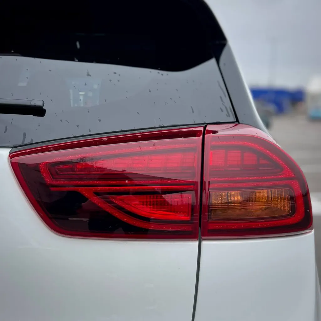 Kia Niro — фото 9