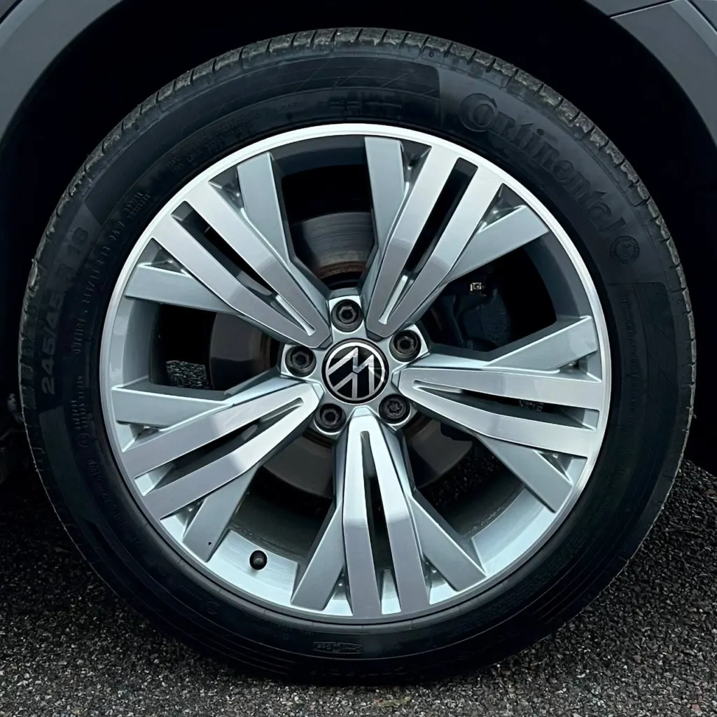 Volkswagen Passat Alltrack — фото 11