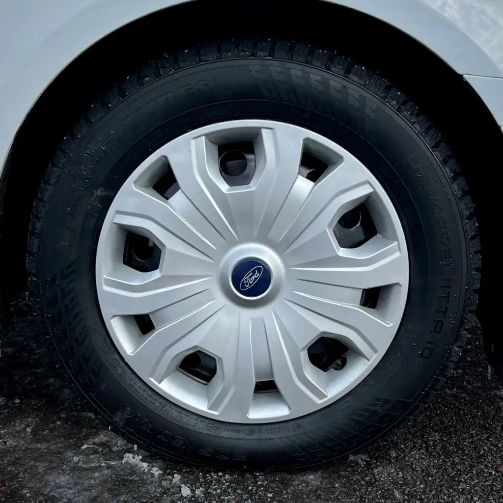 Ford Transit Connect Long — фото 11