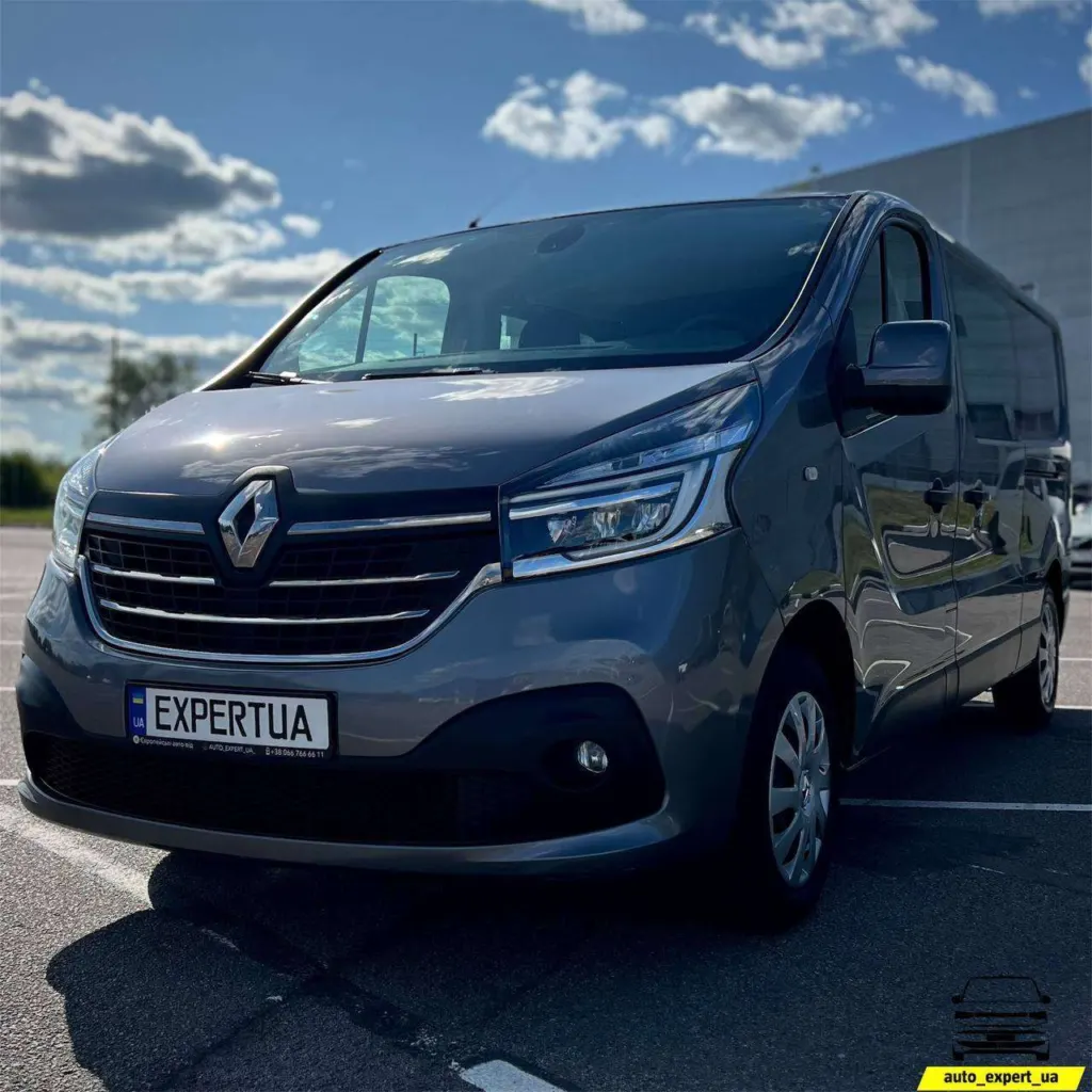 Renault Trafic Long (груз/пас) — фото 1