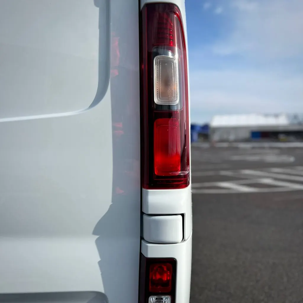 Renault Trafic — фото 10