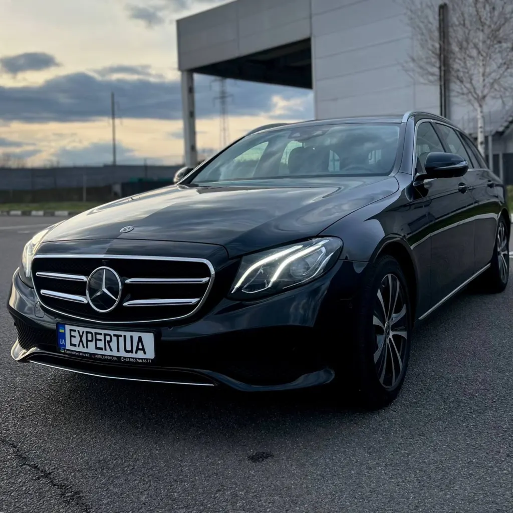 Mercedes-Benz E 400d — фото 1