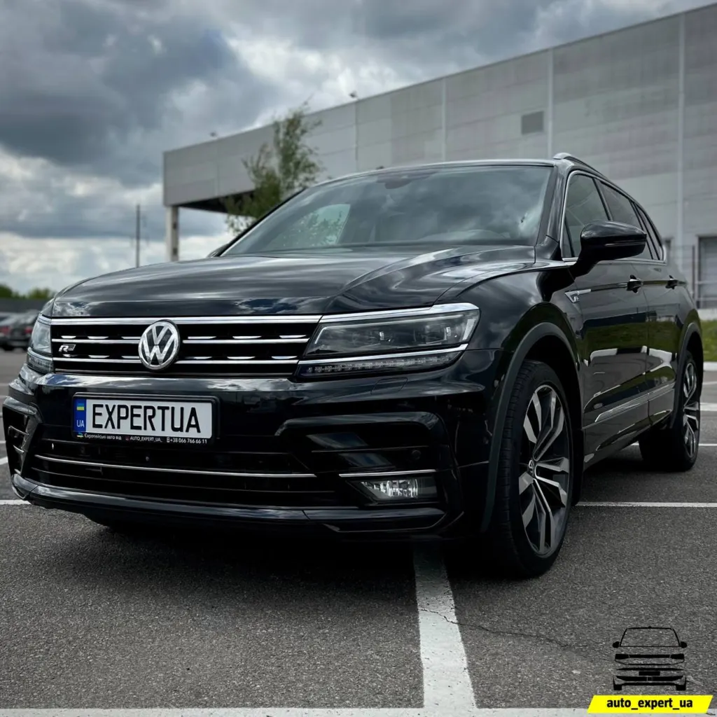 Volkswagen Tiguan Allspace — фото 1