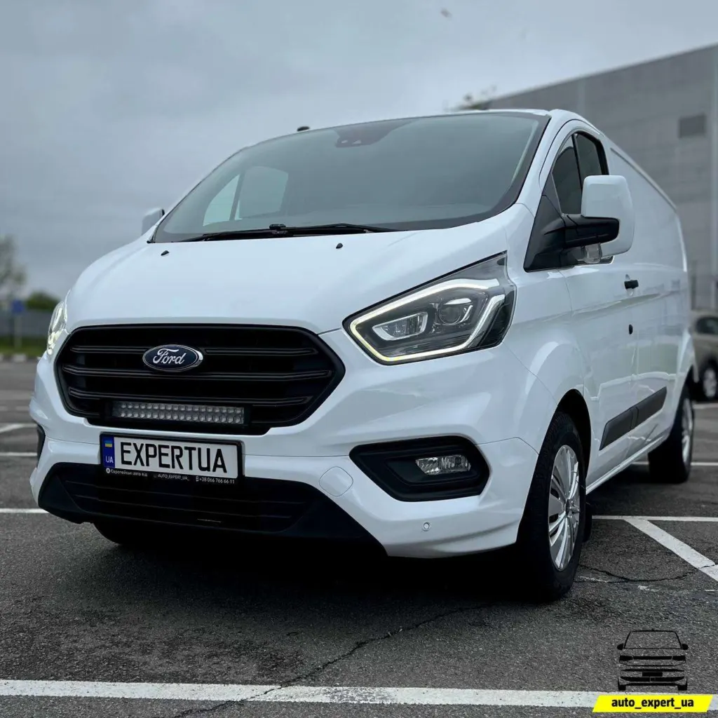 Ford Transit Custom Long — фото 1