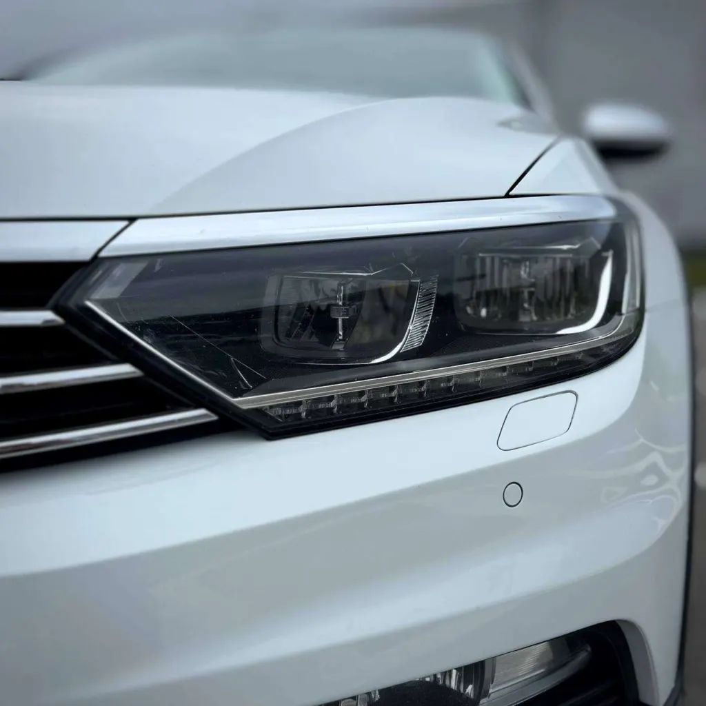 Volkswagen Passat Alltrack — фото 9