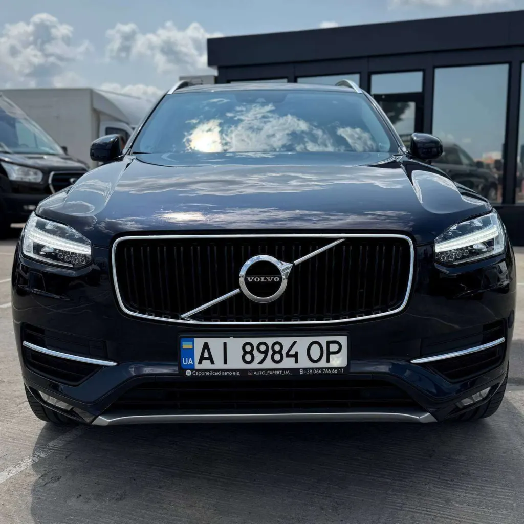 Volvo XC90 — фото 8