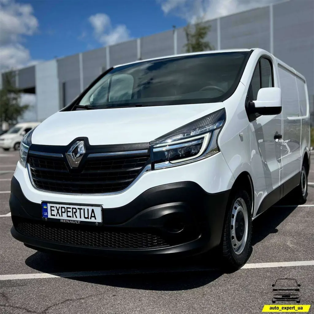 Renault Trafic — фото 1