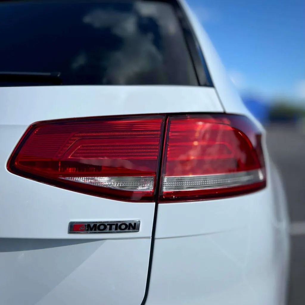 Volkswagen Passat Alltrack — фото 10