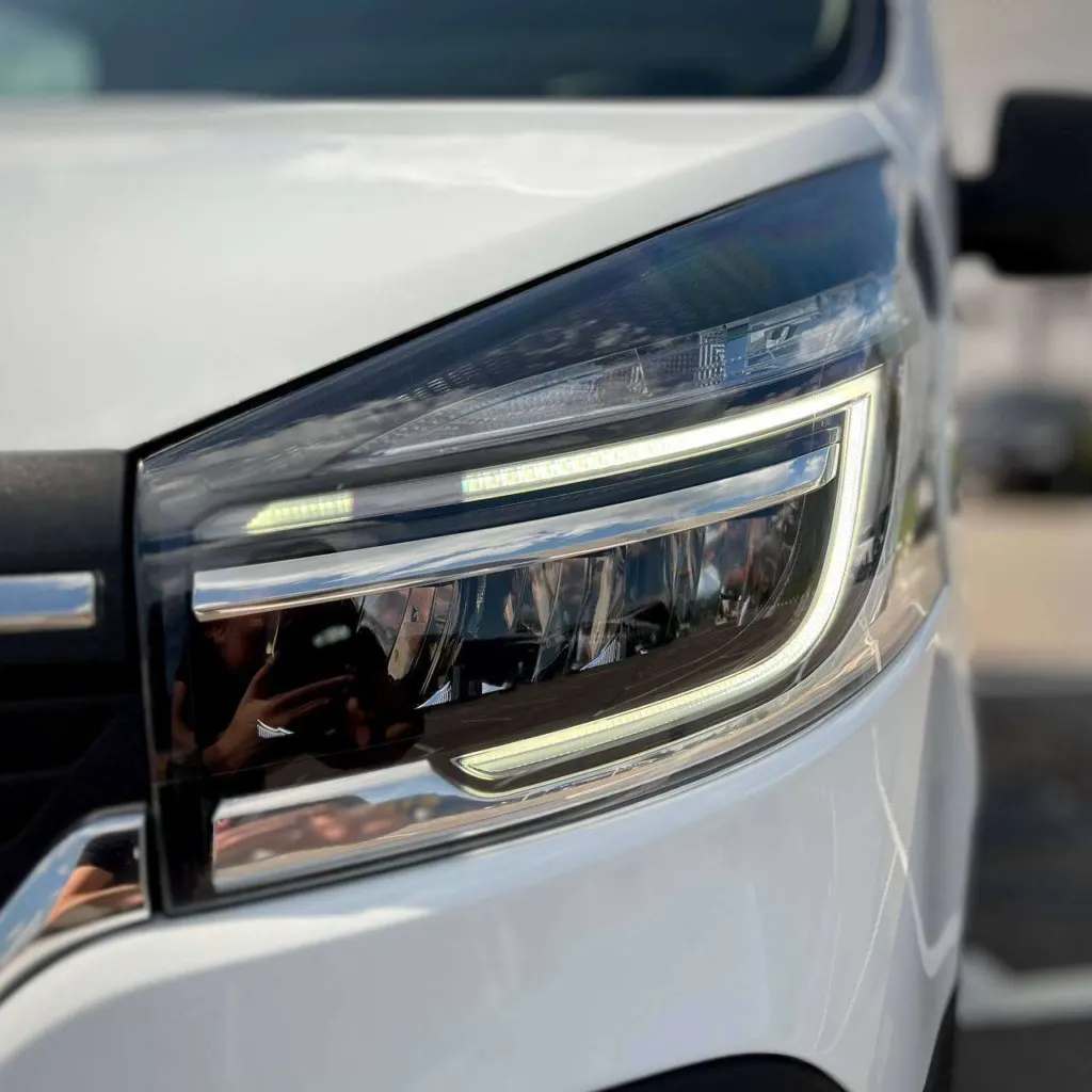 Renault Trafic Long — фото 9
