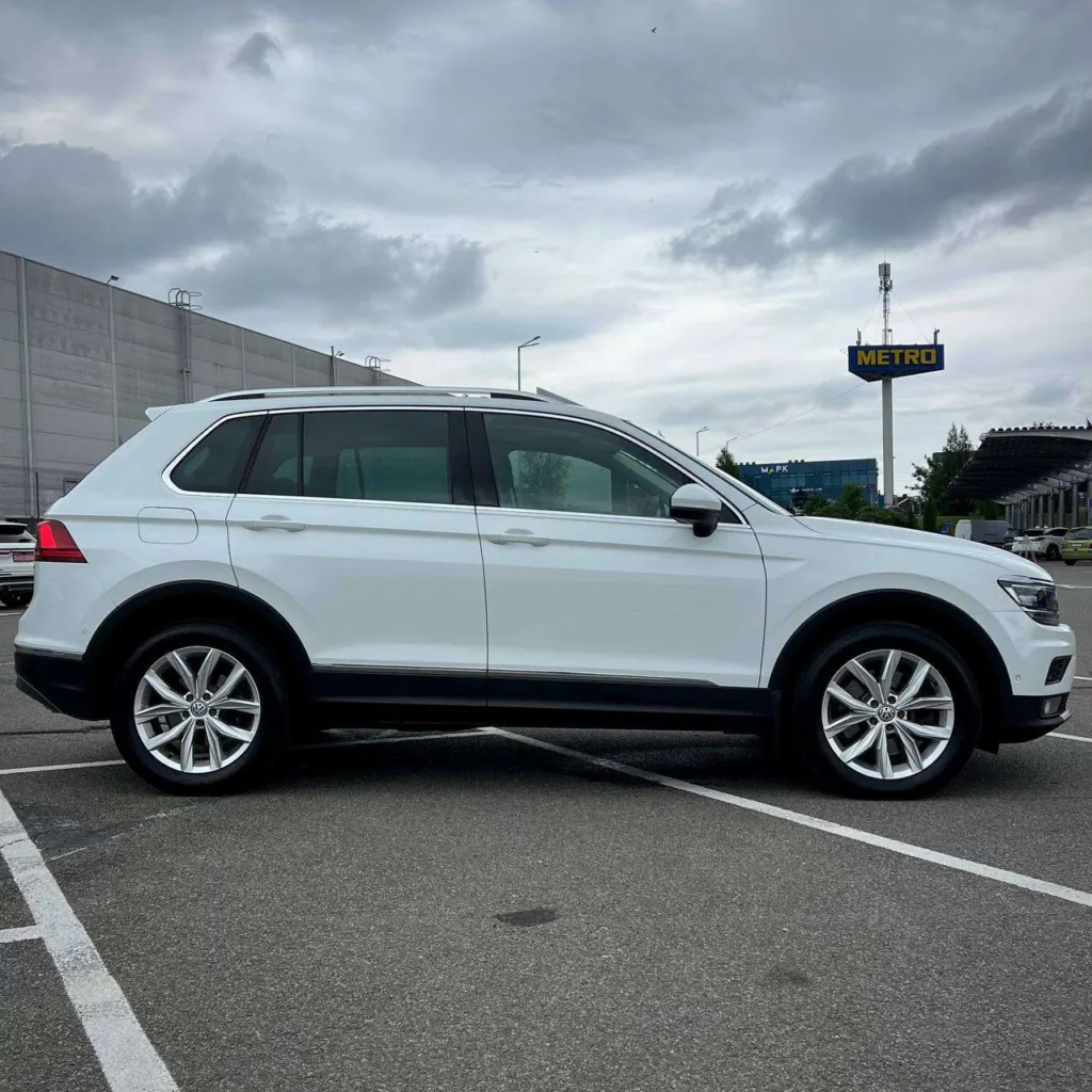 Volkswagen Tiguan — фото 4