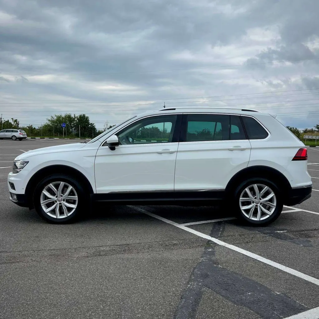 Volkswagen Tiguan — фото 8