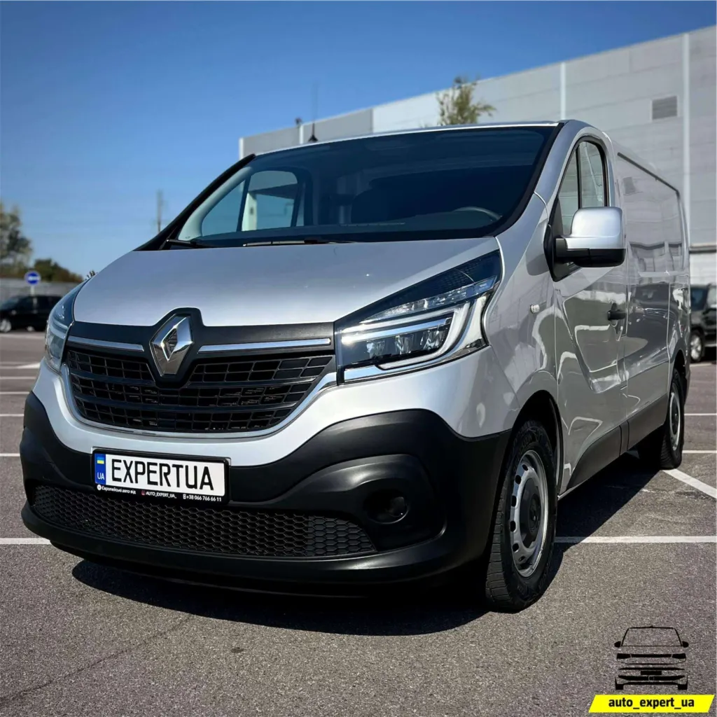 Renault Trafic — фото 1
