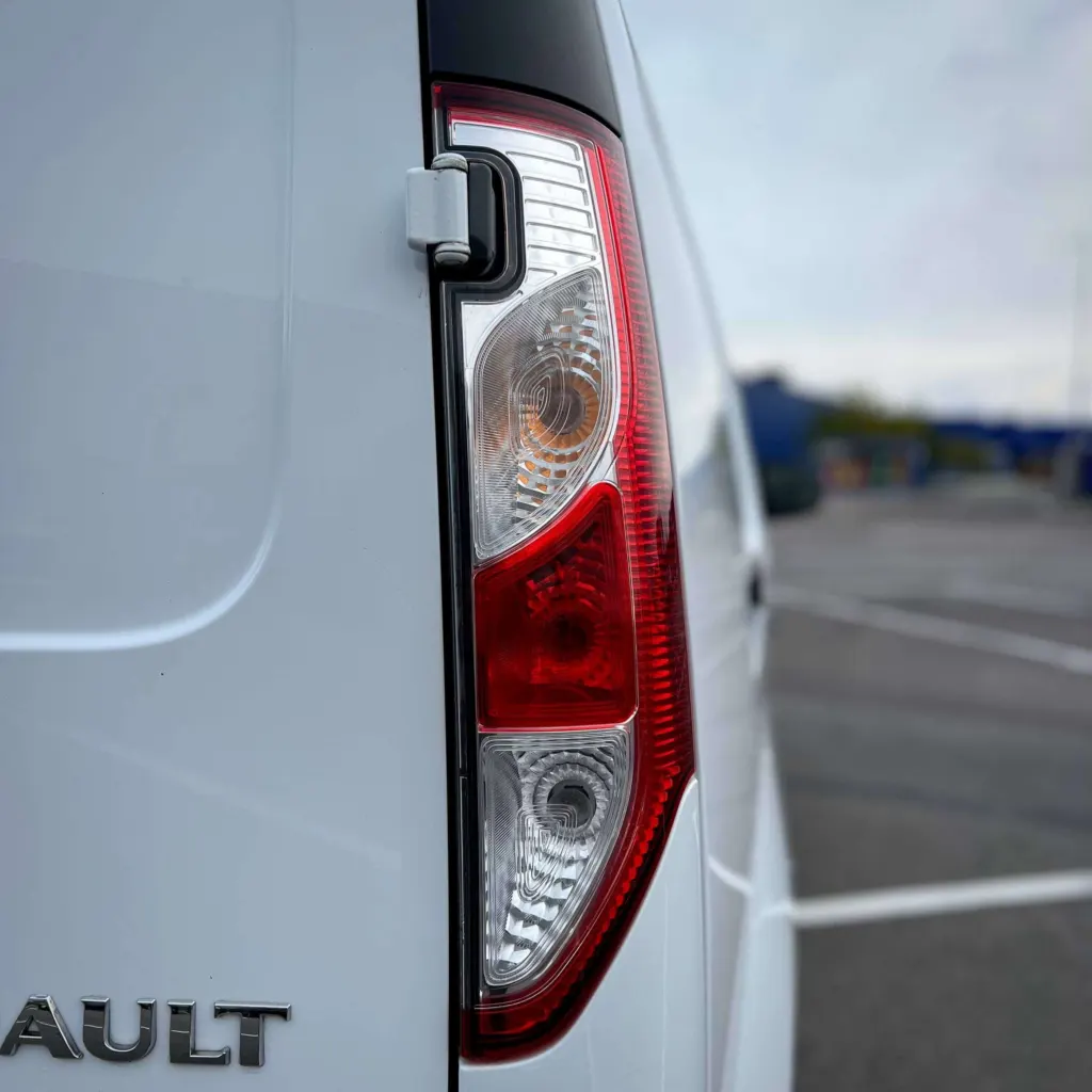 Renault Kangoo Maxi — фото 10