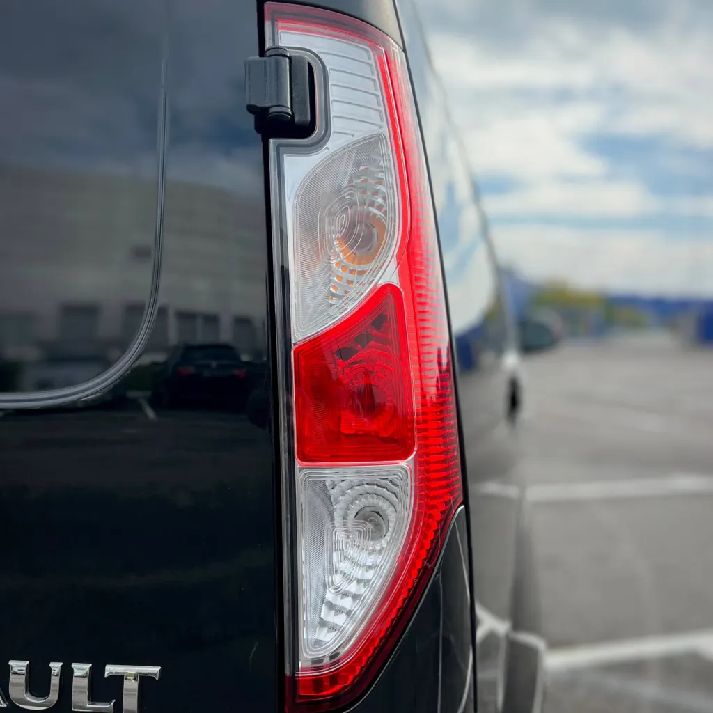 Renault Kangoo Maxi — фото 10