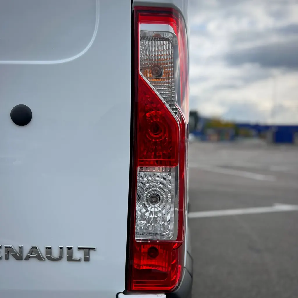 Renault Master L3H2 — фото 10
