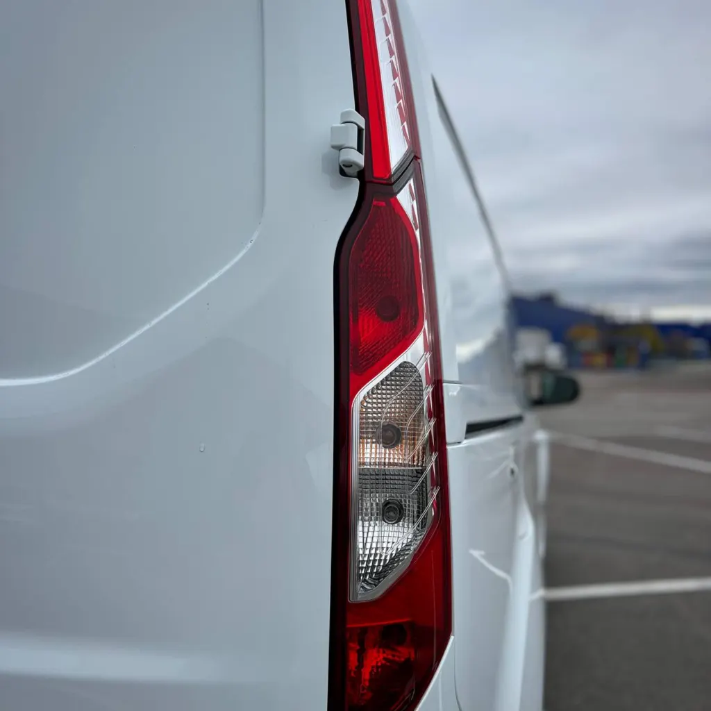 Ford Transit Connect Long — фото 10
