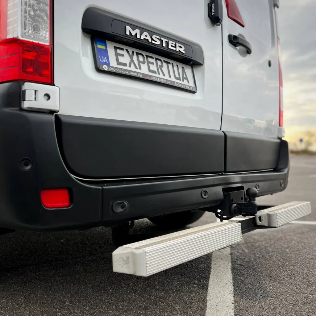 Renault Master L2H2 — фото 12