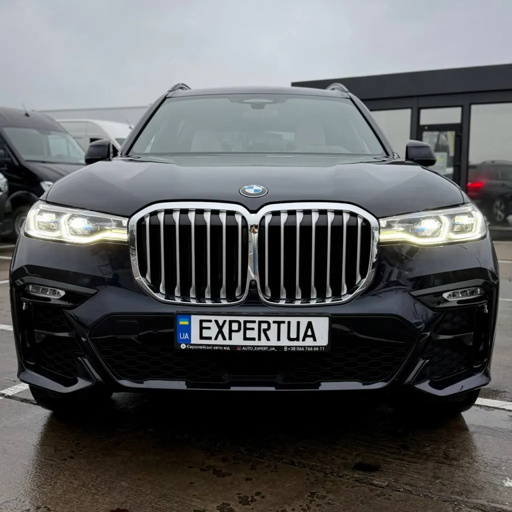 BMW X7 40d — фото 2