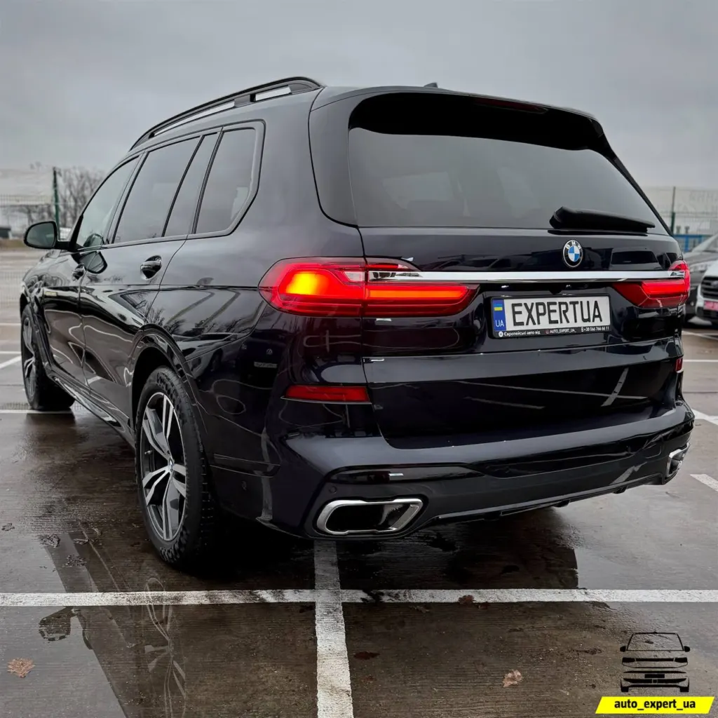 BMW X7 40d — фото 7