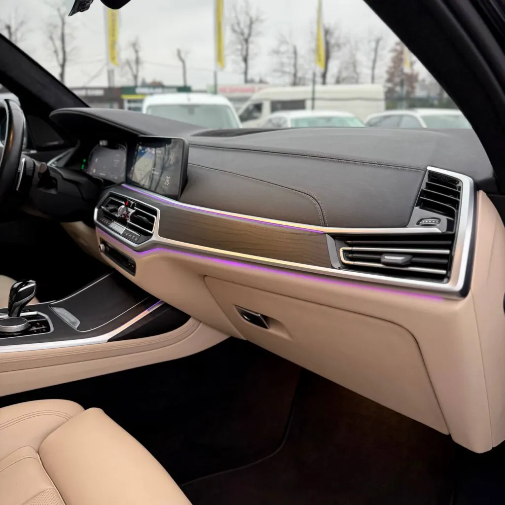 BMW X7 40d — фото 12