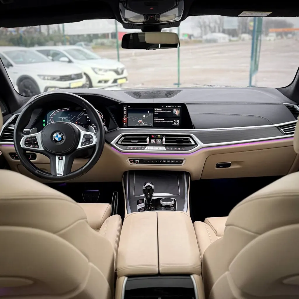 BMW X7 40d — фото 11