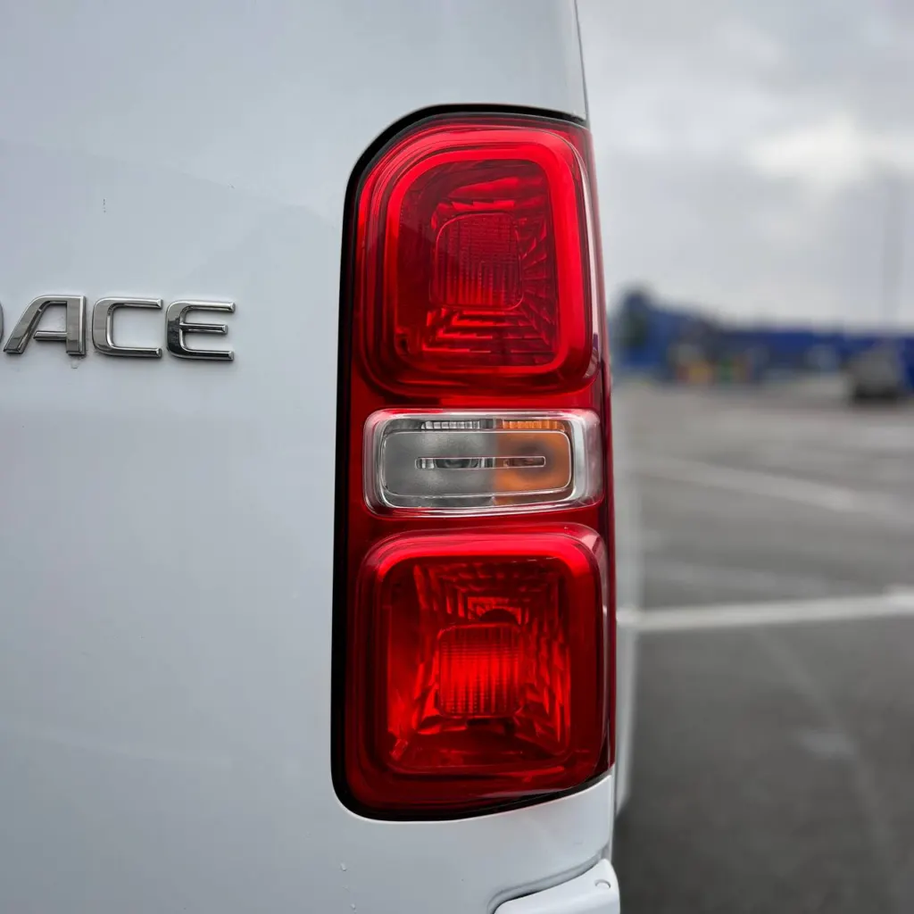 Toyota Proace Passenger — фото 12