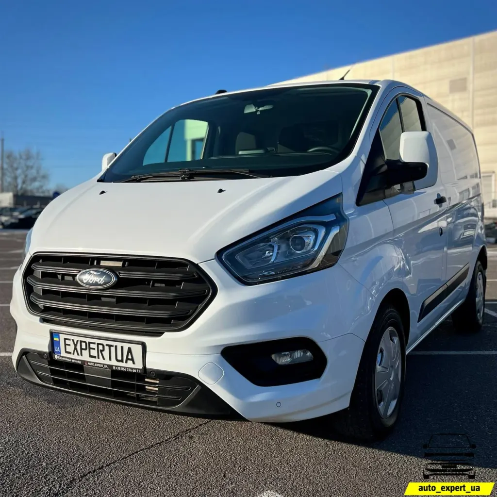 Ford Transit Custom — фото 1