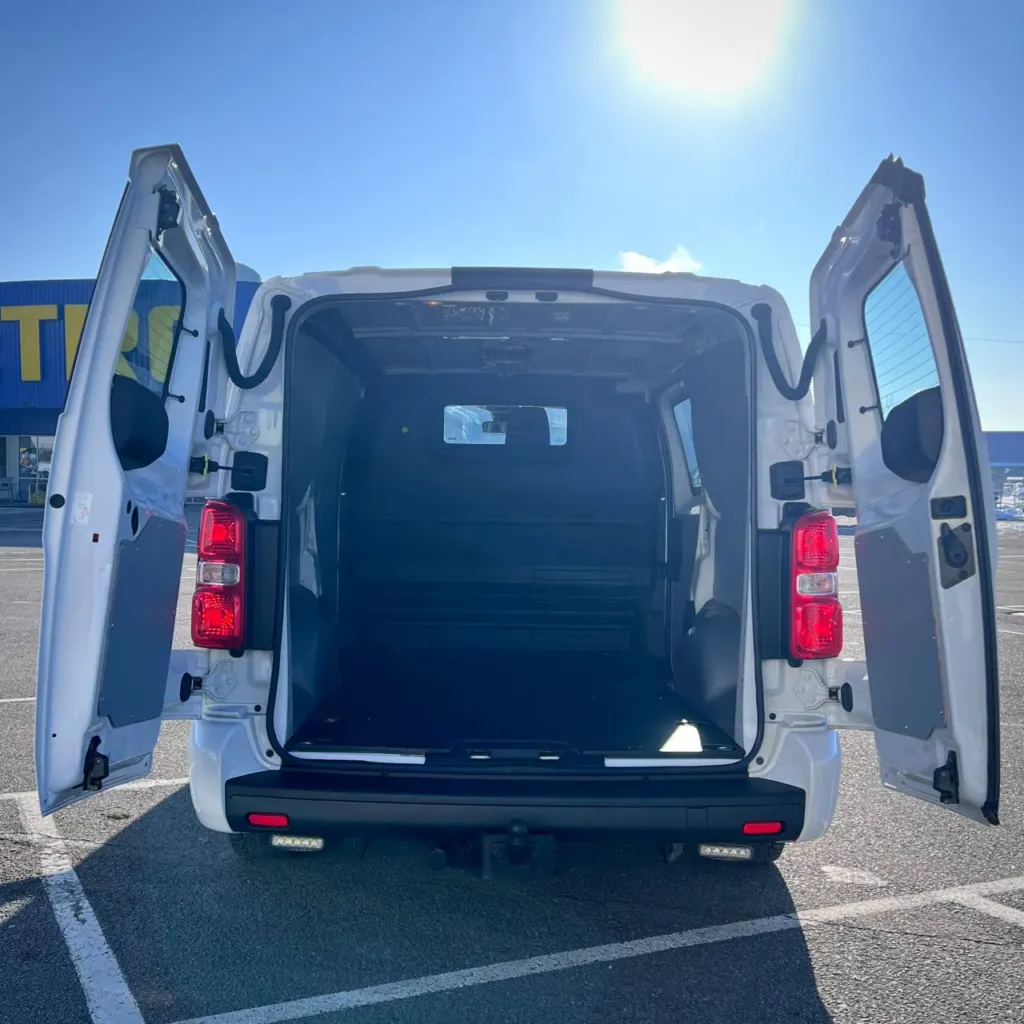 Citroen e-Jumpy (Extra Long) — фото 11