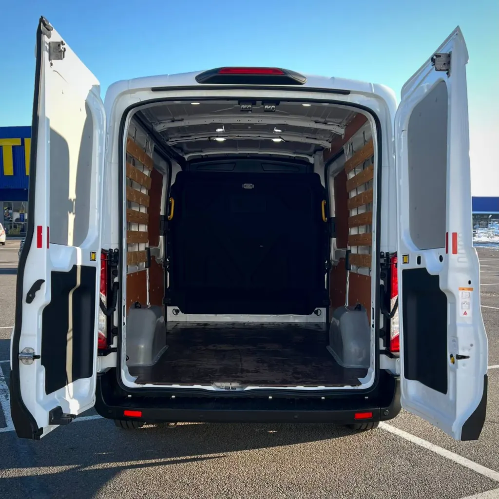 Ford Transit L2H2 — фото 10