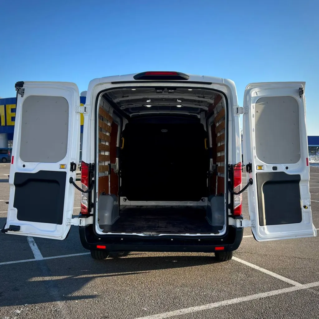 Ford Transit L2H2 — фото 9