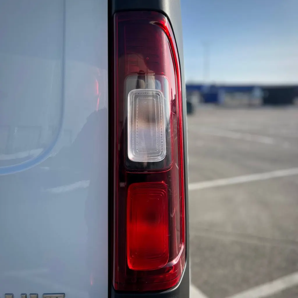 Renault Trafic Long — фото 10
