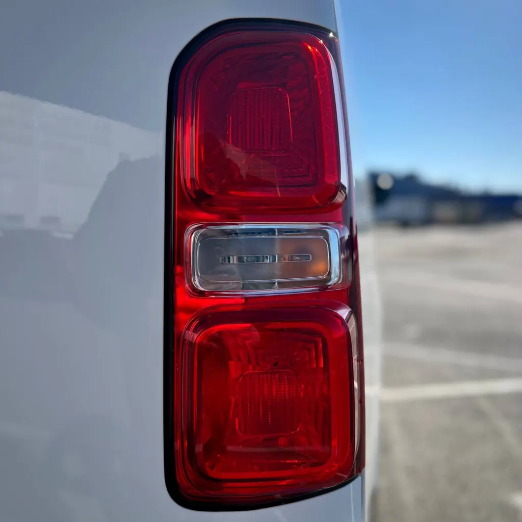 Opel Vivaro Extra Long Вантажопасажирський — фото 10