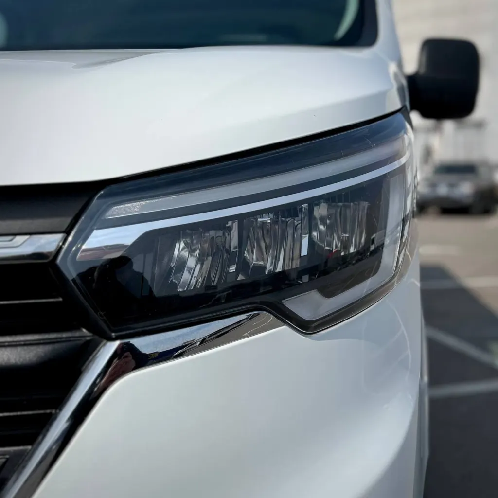 Renault Trafic Long — фото 9