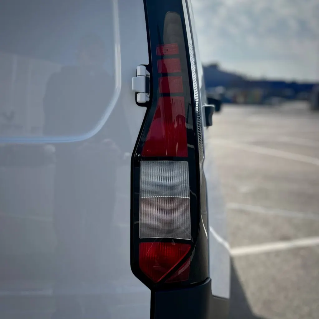 Volkswagen Caddy — фото 10