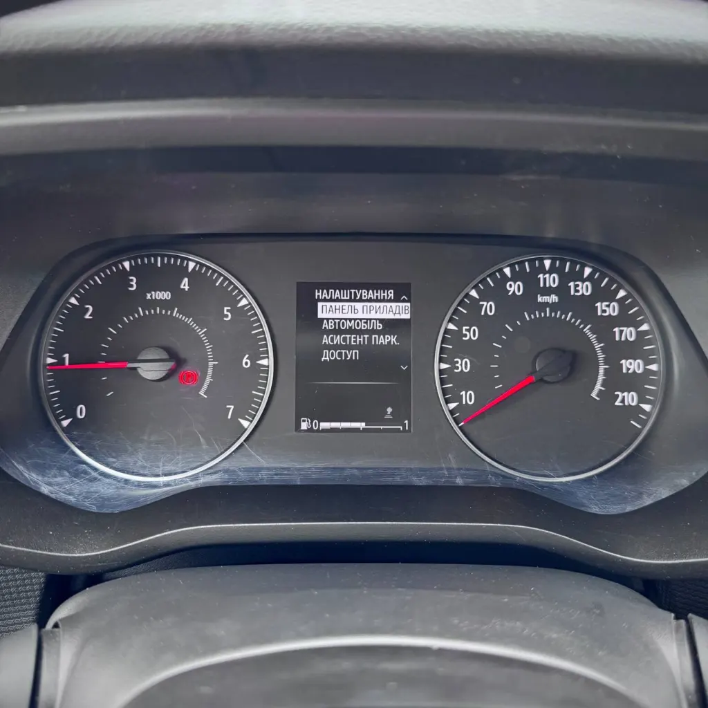 Renault Trafic — фото 11