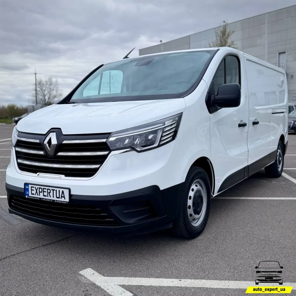 Renault Trafic — фото 1