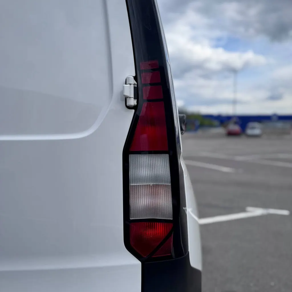 Volkswagen Caddy — фото 12