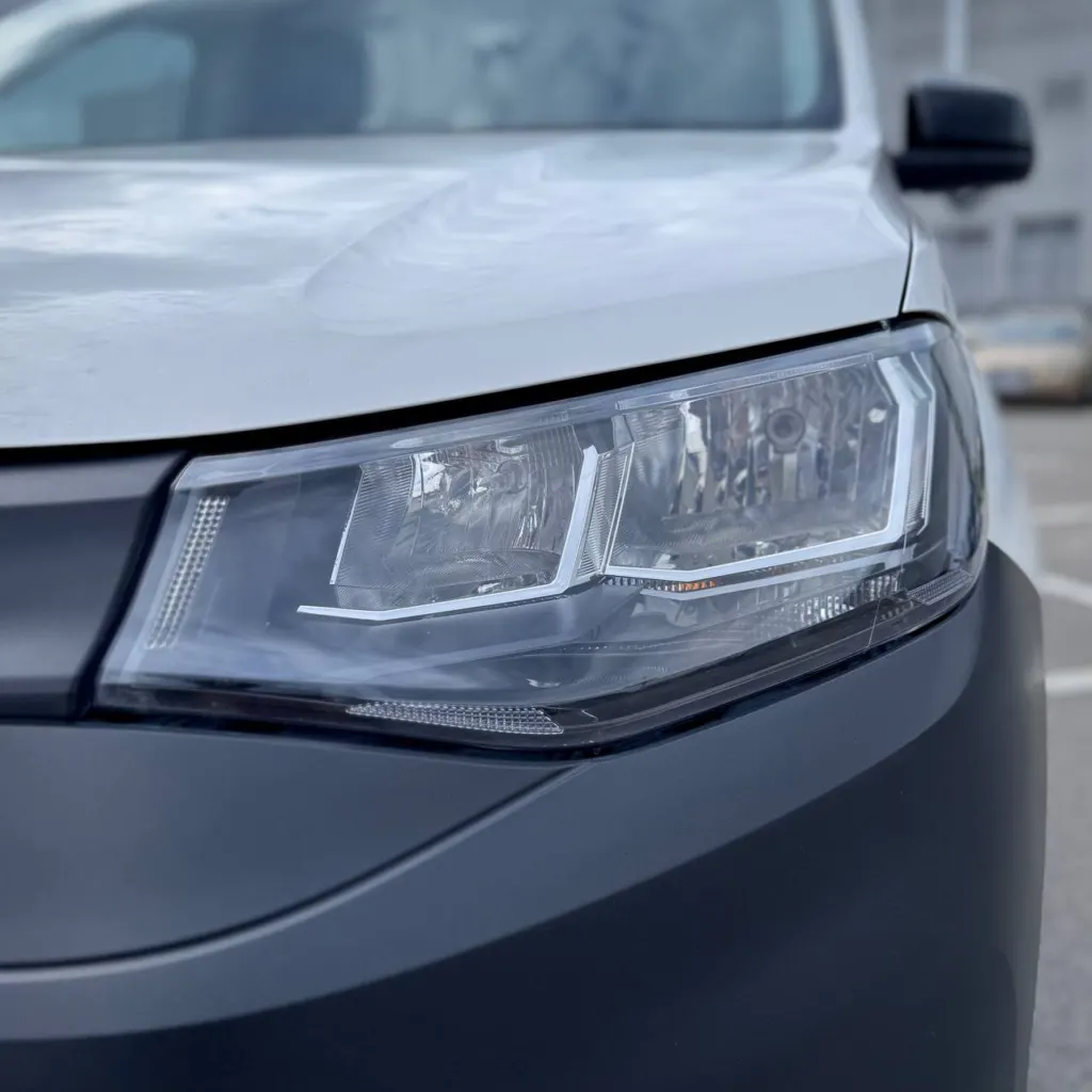 Volkswagen Caddy — фото 10